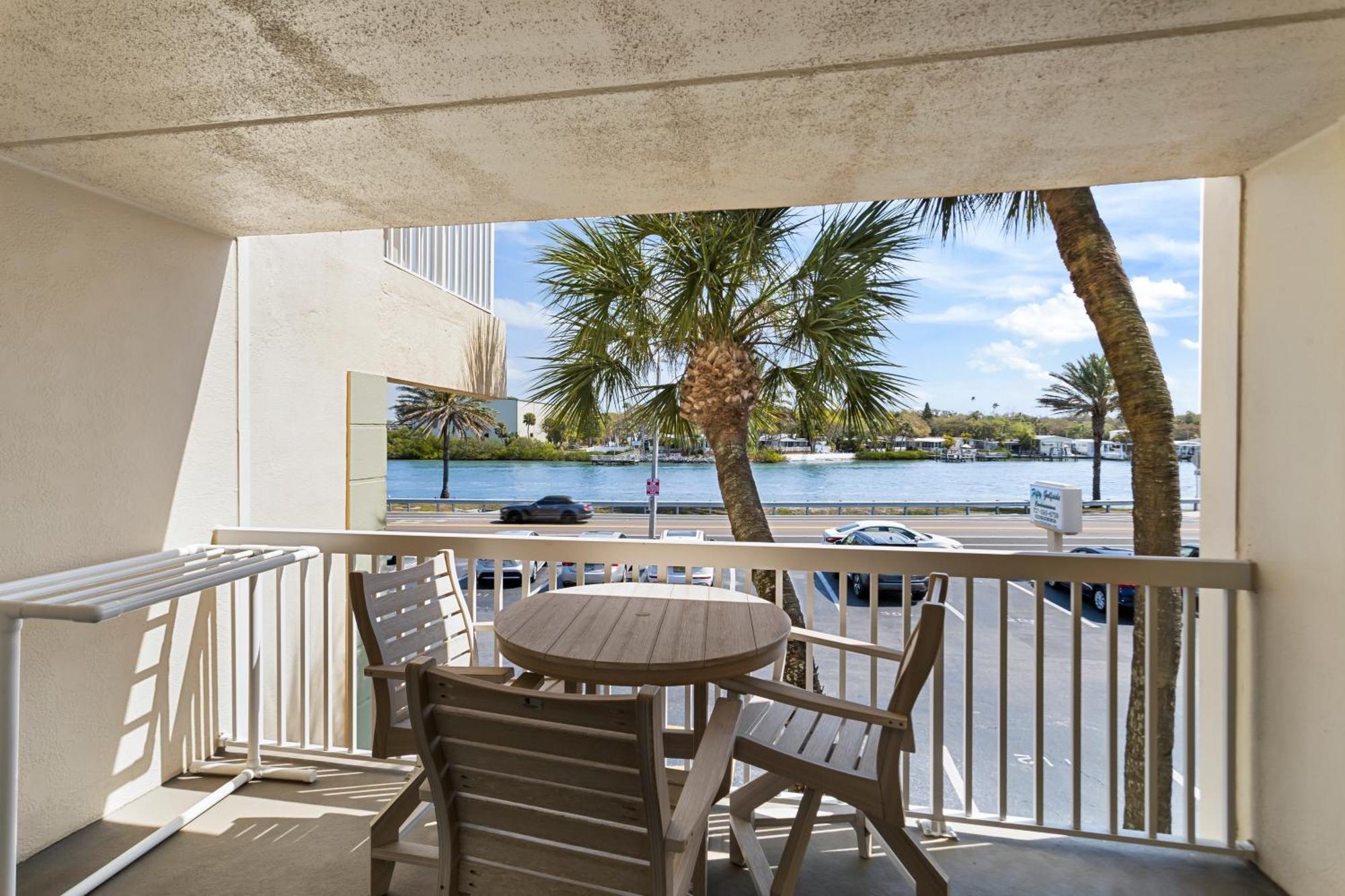 קלירווטר ביץ' Fifty Gulfside Condominiums מראה חיצוני תמונה